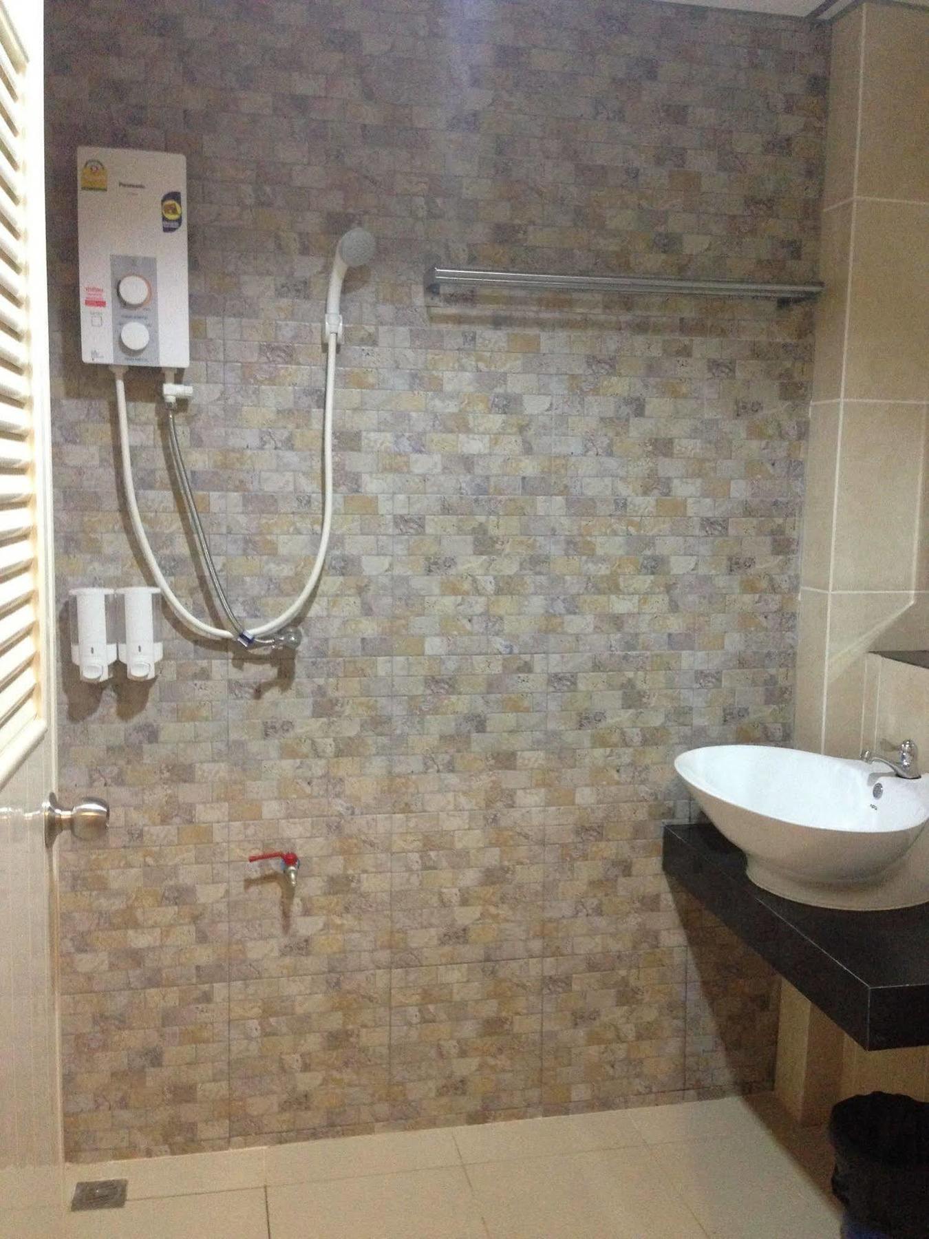Chitra Suite Pattaya Dış mekan fotoğraf
